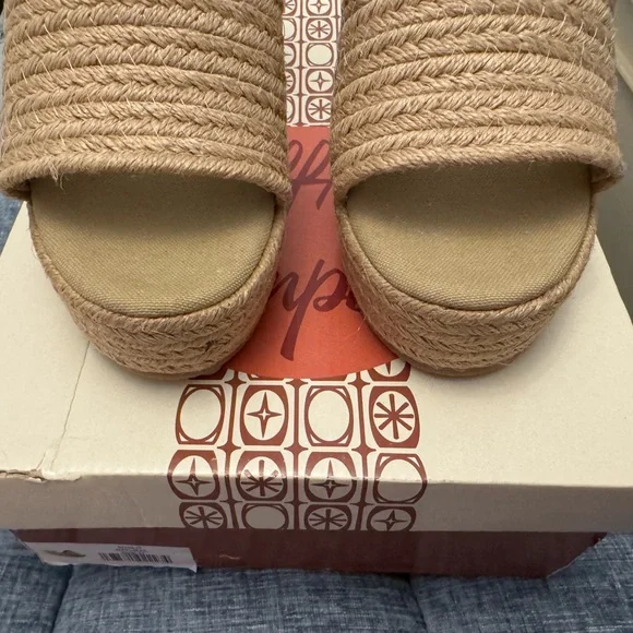 Jeffrey Campbell Sunlit Natural Raffia Wedge Platform Sandal, NWT Sz 37 - Picture 2 of 7